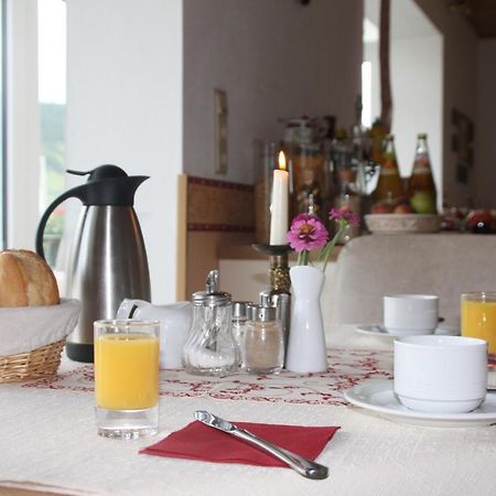 Weingut-Brennerei-Gaestehaus Emil Dauns Reil Eksteriør bilde